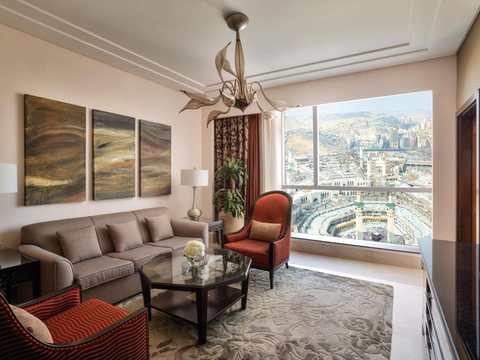 Fairmont Gold Junior King Suite Kaaba,1742687371:JPEG